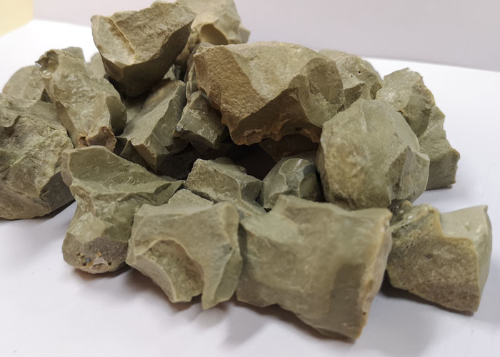 Hoog CaO Metallurgisch Alumina Gesmolten het Calciumaluminaat van de Gietlepelraffinage Slakken in Metallurgieproces